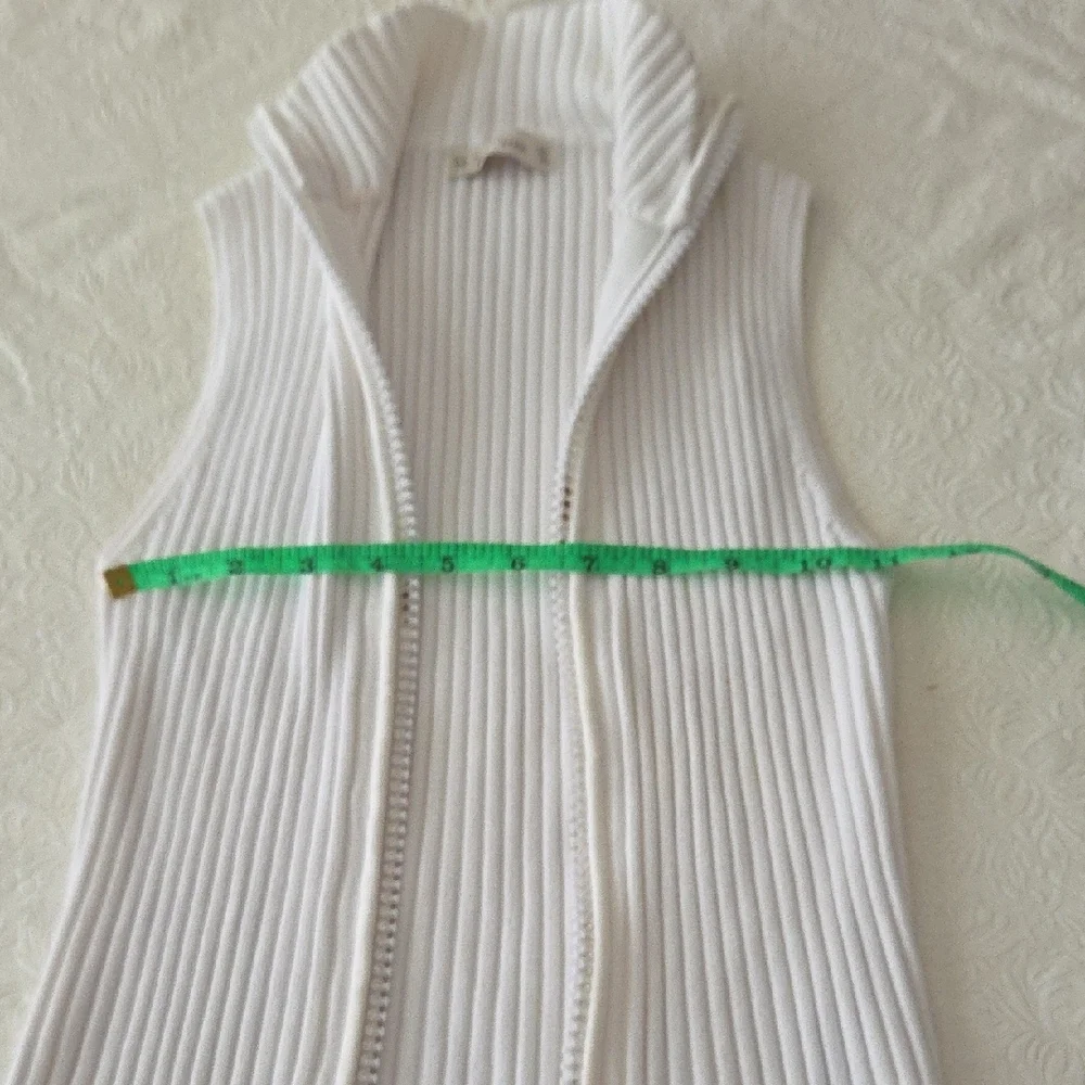 White Ribbed Sleeveless Rhonestone Zippered - Picture 4 of 7